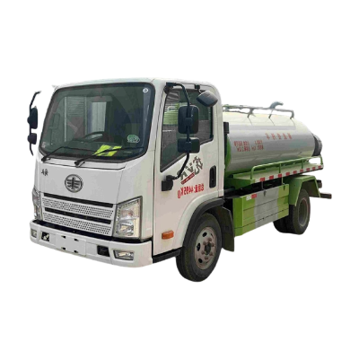 3 camions de nettoyage et d'aspiration cubes