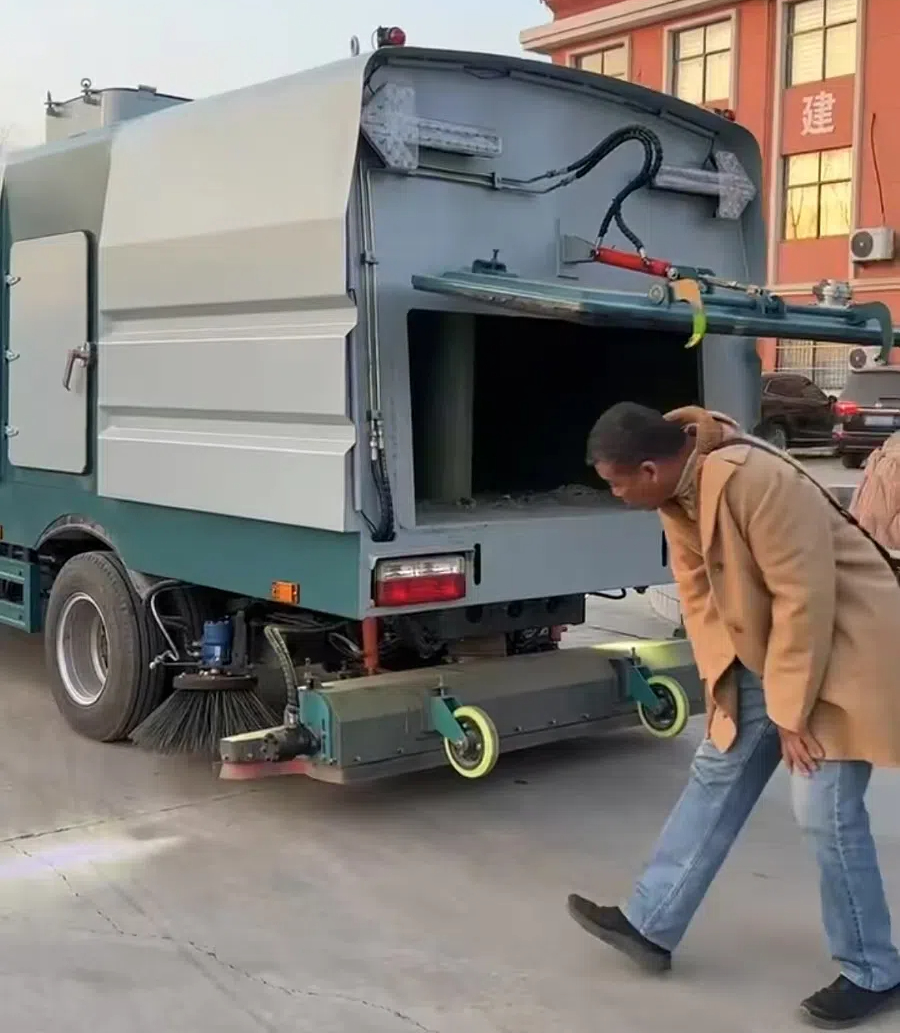 हम निरीक्षण और विनिमय के लिए ज़ियांगनोंग आने वाले नाइजीरियाई ग्राहकों का गर्मजोशी से स्वागत करते हैं।jpg