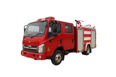 Пожарная машина среднего размера с резервуаром для воды