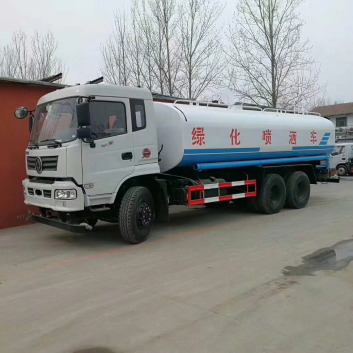 Large Sprinkler Truck