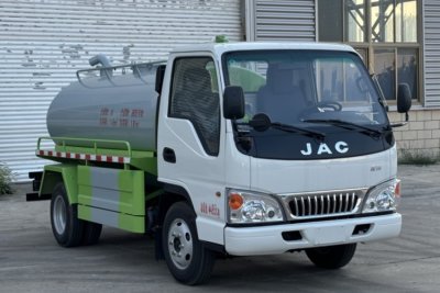 3 cubic cleaning and suction truck