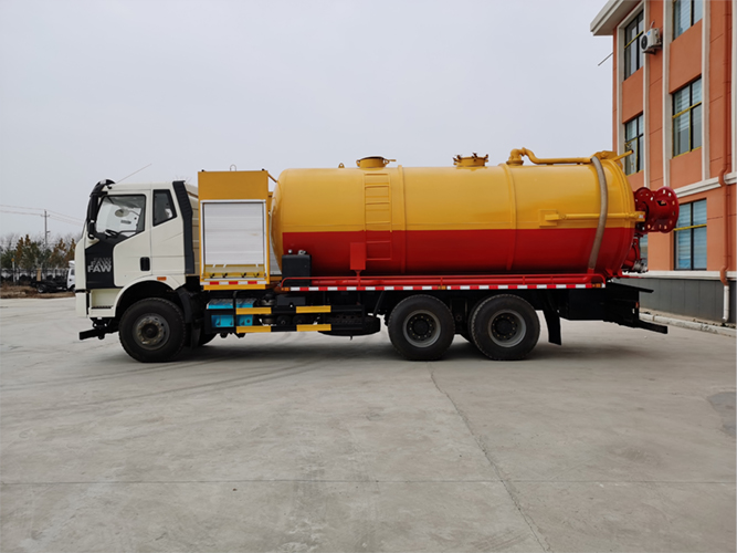 Truk Pembersihan Dan Pengisapan Skala Besar