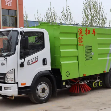 सड़क साफ़ करने वाला.jpg