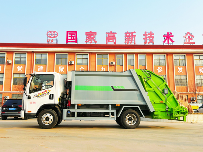 trash compactor truck