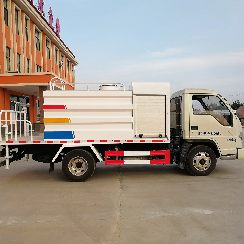 Manufacturers Sell Sprinkler Trucks.jpg Manufacturers Sell Sprinkler Trucks.jpg