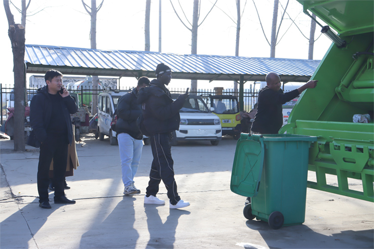 Garbage Compactor Truck.jpg