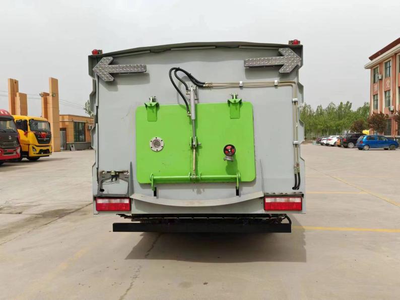 Road Cleaning Truck