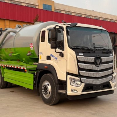 cleaning and suction truck