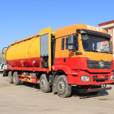Heavy Duty Cleaning And Suction Truck