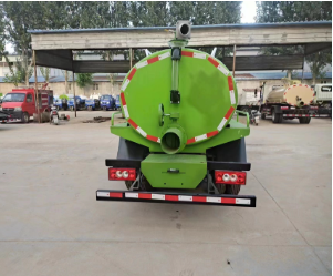Septic suction truck.png Septic suction truck.png