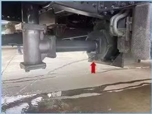 sprinkler truck.png