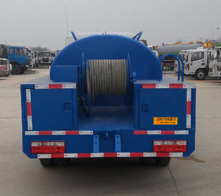 مركبة تنظيف فعالة