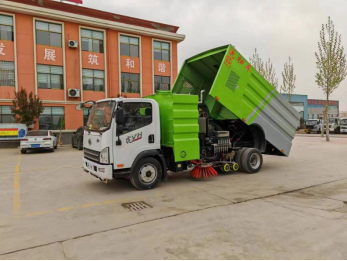 Ride On Road Sweeper