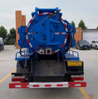 Environmental pipeline dredging vehicle