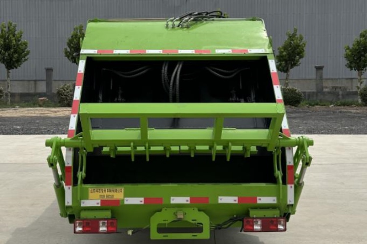 Truk Sampah Kompresi