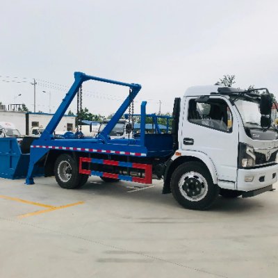 Swing Arm Garbage Truck