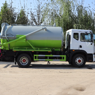 Diesel Suction truck.jpg Diesel Suction truck.jpg