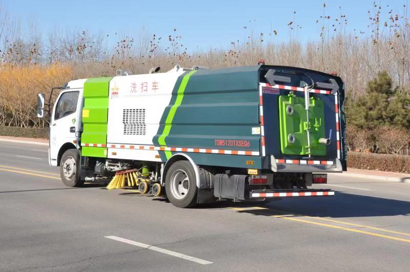 Sweeper truck.jpg Sweeper truck.jpg