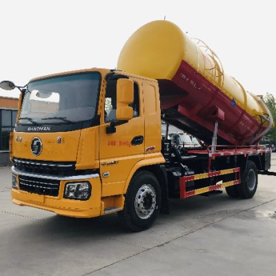 Large Cleaning And Suction Truck