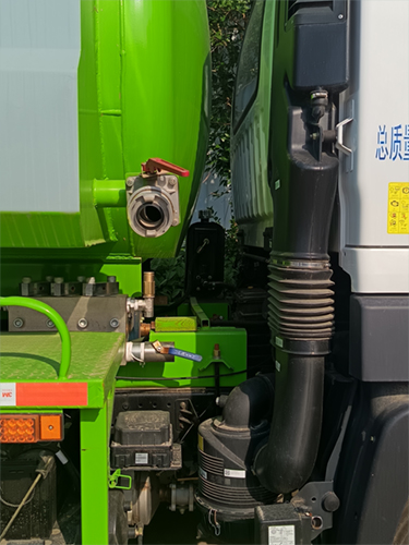 Sewer Cleaning Truck.jpg