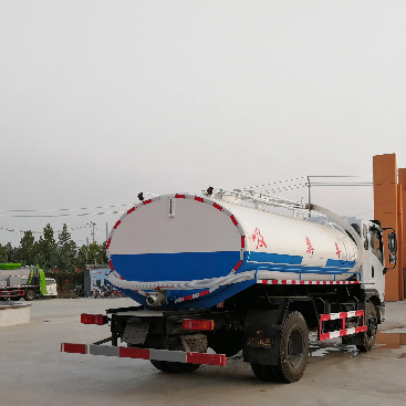 Septic tank vacuum truck.jpg Septic tank vacuum truck.jpg