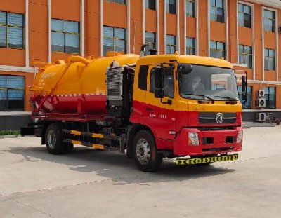 clean the suction truck