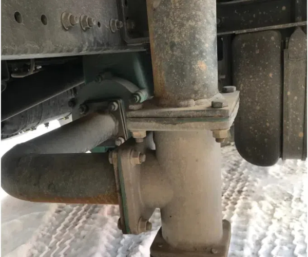  sprinkler truck.jpg