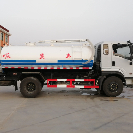 Septic tank vacuum truck.jpg Septic tank vacuum truck.jpg