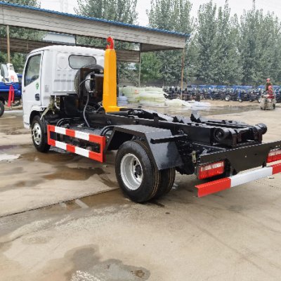 Medium Sized Hook Arm Garbage Truck