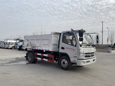 Small docking garbage truck