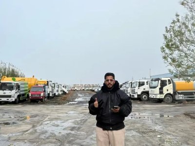 Indonesian Customers Visit The Factory