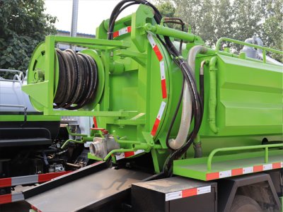 Cleaning Suction Truck